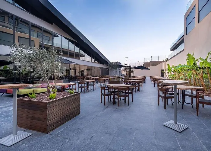 The S By Ascend Collection 4*