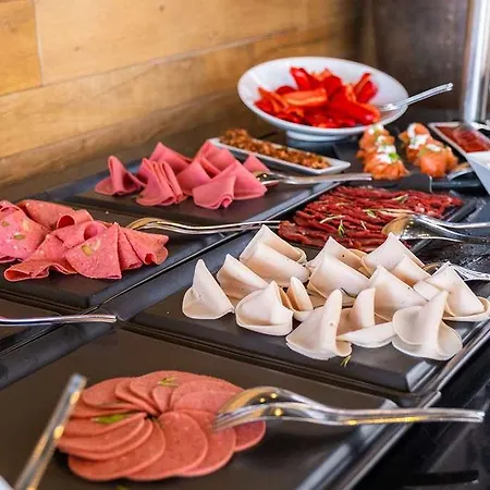 The S By Ascend Collection 4*